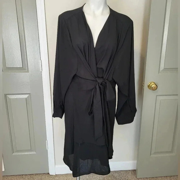 City Chic Black Sultry True Wrap Plus Size Contemporary Casual Dress(XXL/24) - Picture 3 of 10